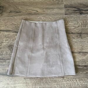 Aritzia Babaton Hopper Suede Skirt size 0